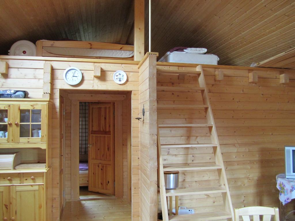 Pivarootsi Holiday Village Phòng bức ảnh